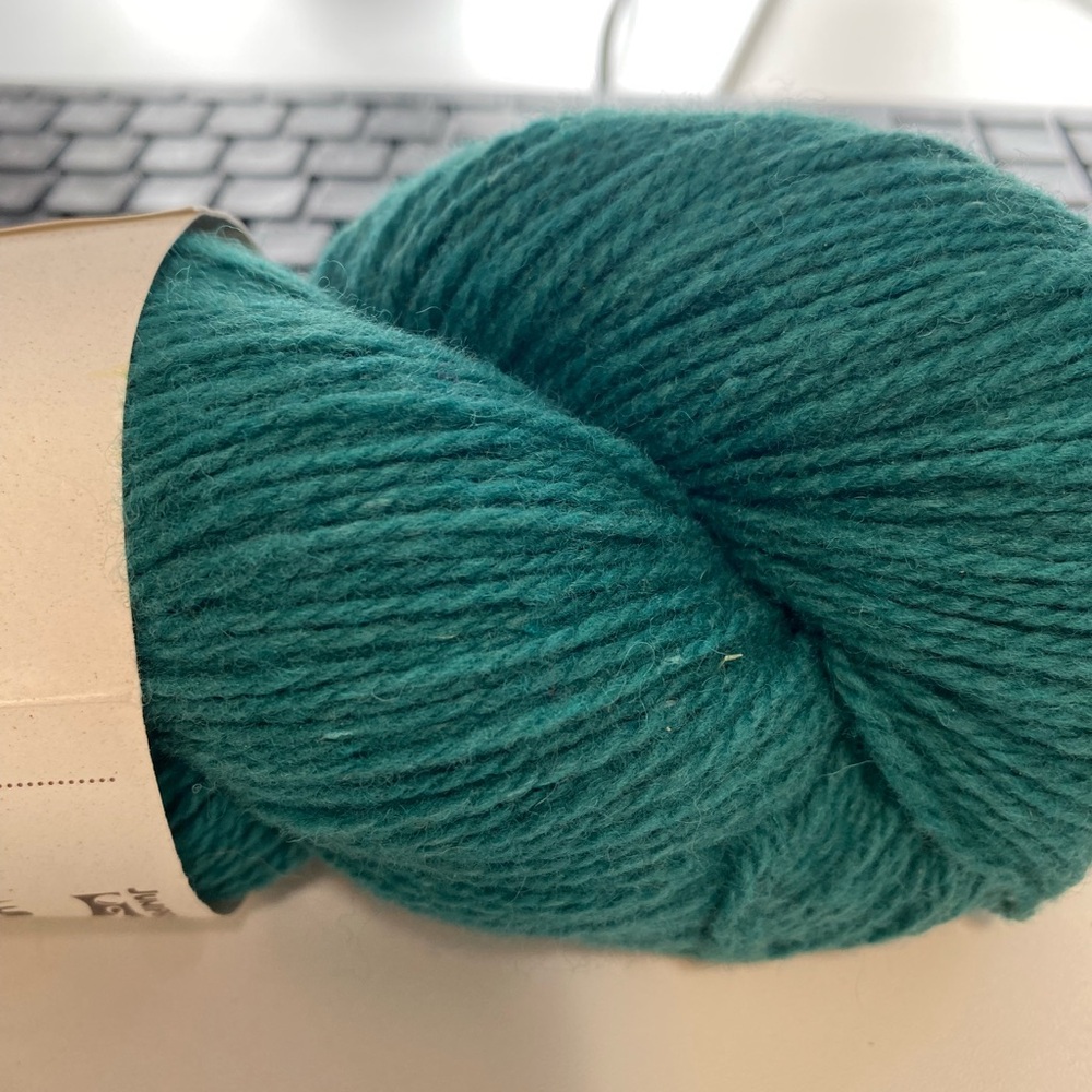 Juniper Moon Farm Patagonia Organic Merino 100g ( Sport weight). 6 Skeins.